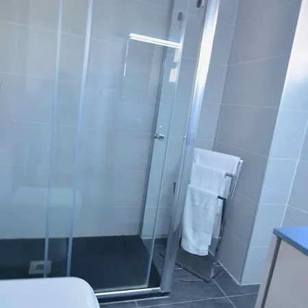 Bedrooms 2 Con Bano Privado, Sin Cocina Reus